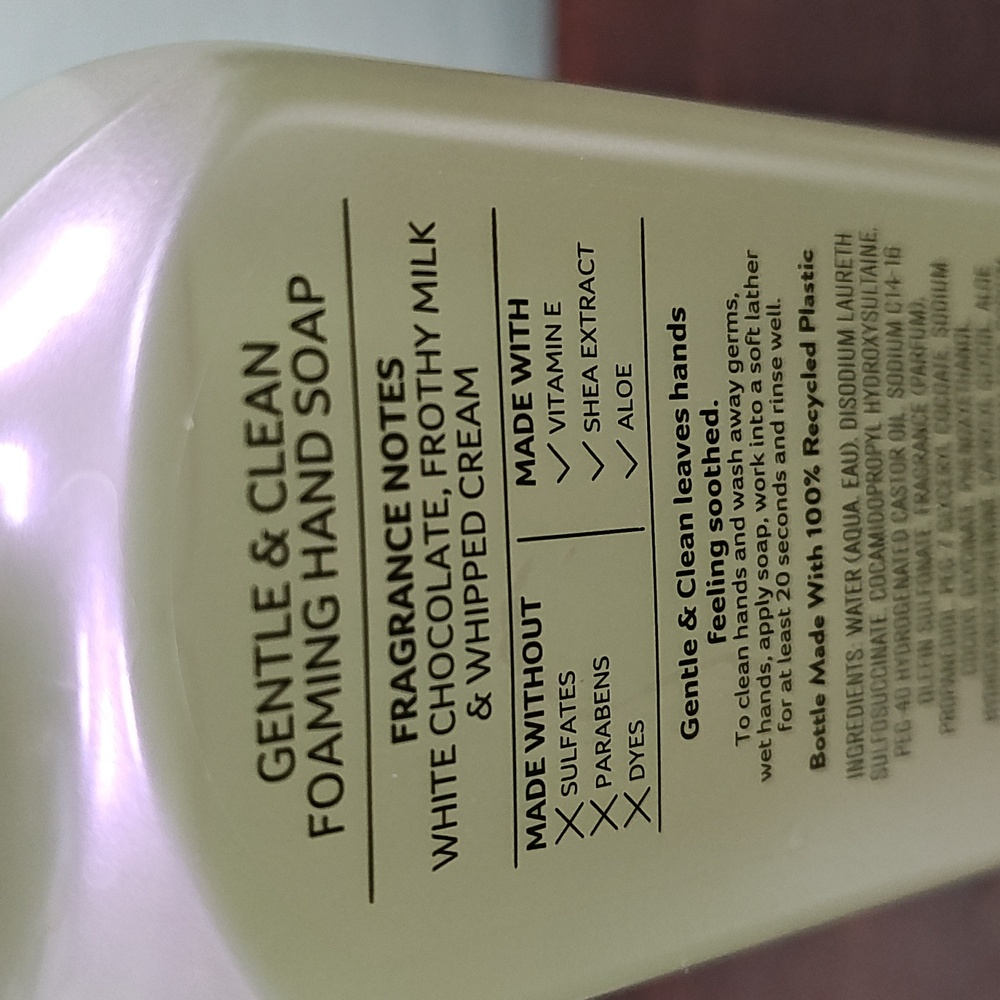 Bath & Body Works 5 Piece Foaming Hand Soap Bundle - Cold & Festive Destash - Picture 3 of 5